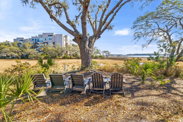 124 Fairbanks Oak Alley 4b, Daniel Island, SC 29492