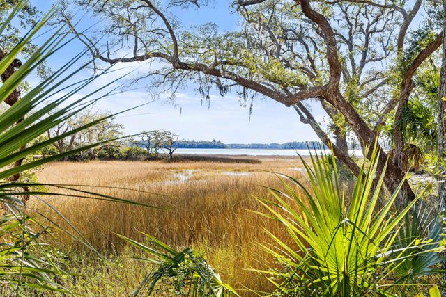 124 Fairbanks Oak Alley 4b, Daniel Island, SC 29492