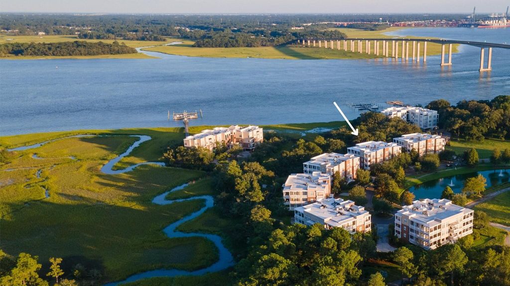 124 Fairbanks Oak Alley 4b, Daniel Island, SC 29492