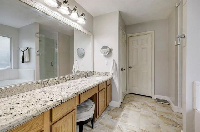 5949 Whispering Lakes Drive, Katy, TX 77493