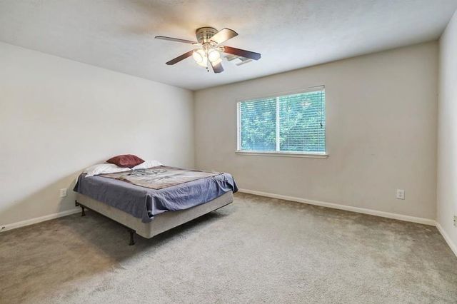 5949 Whispering Lakes Drive, Katy, TX 77493