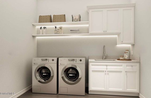 10 Cider Hill, Moreau, NY 12831