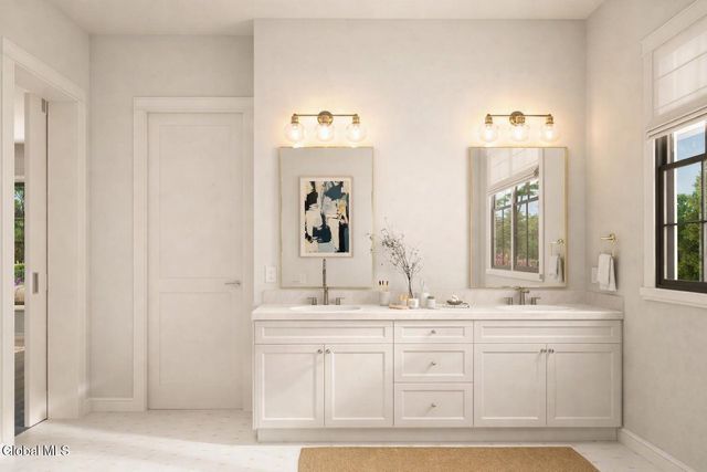 10 Cider Hill, Moreau, NY 12831