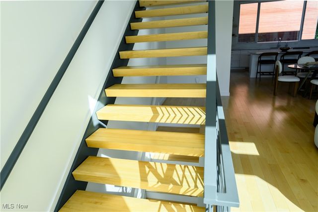 2079 Columbus Road, Cleveland, OH 44113