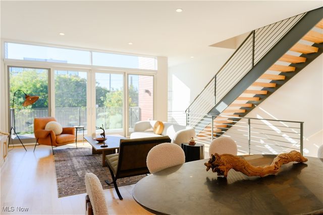 2079 Columbus Road, Cleveland, OH 44113