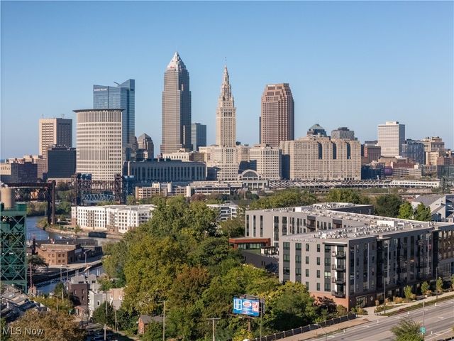 2079 Columbus Road, Cleveland, OH 44113