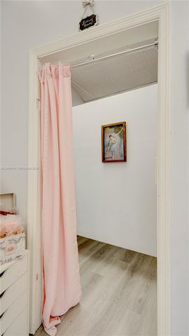 68 169 ST, Hialeah, FL 33015