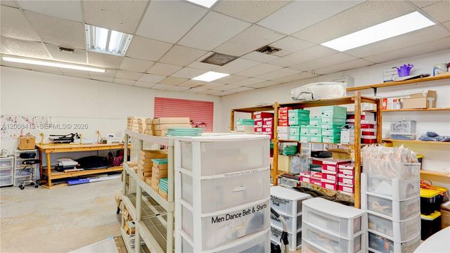 68 169 ST, Hialeah, FL 33015