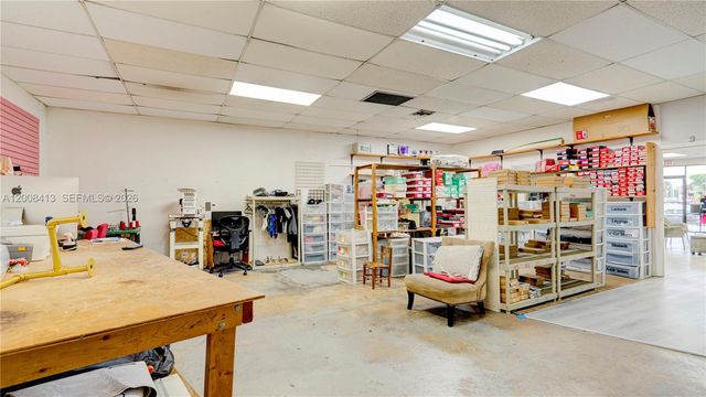 68 169 ST, Hialeah, FL 33015