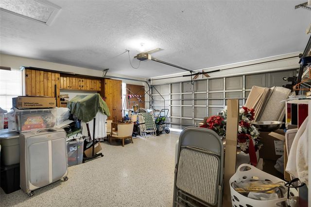 2045 SE 32ND STREET, Ocala, FL 34471