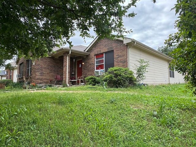 104 Spelt Lane, Dallas, TX 75241