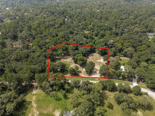 24923 N Clear Creek Road, Hockley, TX 77447
