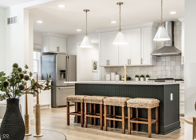 7044 Warwick Road, Indianapolis, IN 46220