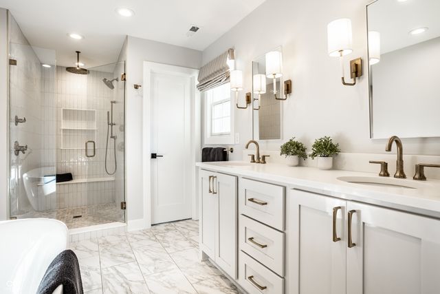 7044 Warwick Road, Indianapolis, IN 46220