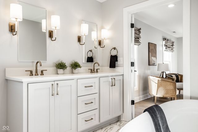 7044 Warwick Road, Indianapolis, IN 46220