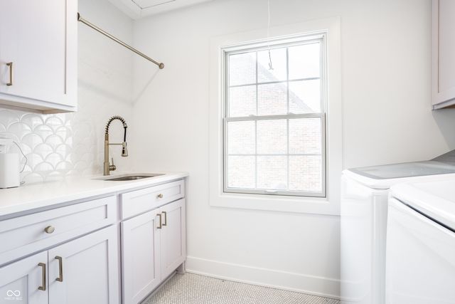 7044 Warwick Road, Indianapolis, IN 46220