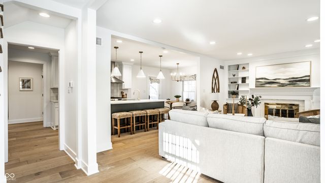 7044 Warwick Road, Indianapolis, IN 46220