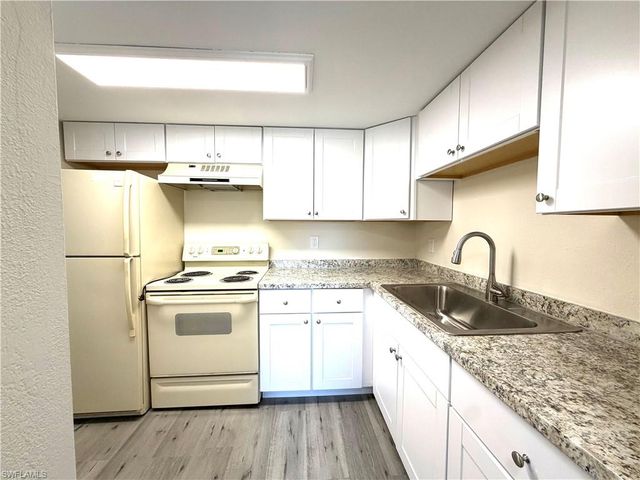 3704 Broadway # 204, Fort Myers, FL 33901