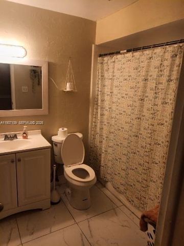 3917 4, Lehigh Acres, FL 33971