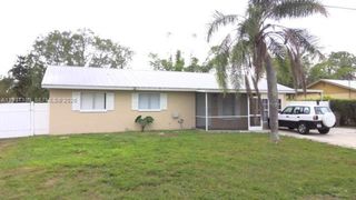 3917 4, Lehigh Acres, FL 33971