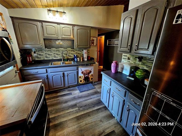 305 W Wisconsin Street, Chippewa Falls, WI 54729