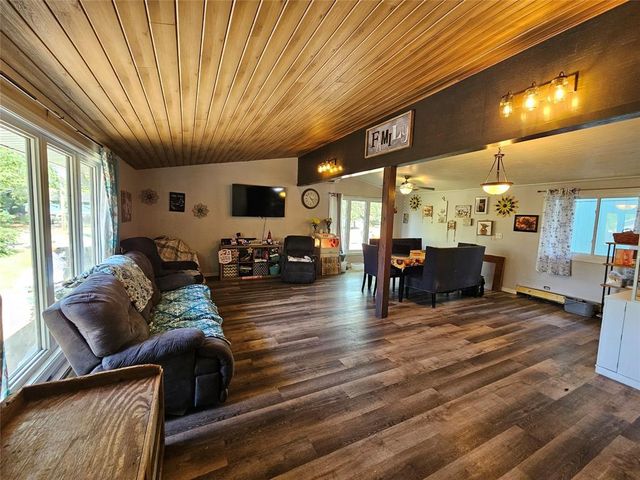 305 W Wisconsin Street, Chippewa Falls, WI 54729
