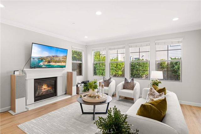 109 Bumblebee, Irvine, CA 92618