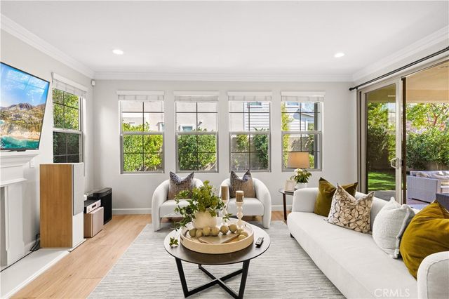 109 Bumblebee, Irvine, CA 92618