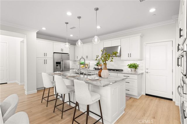 109 Bumblebee, Irvine, CA 92618