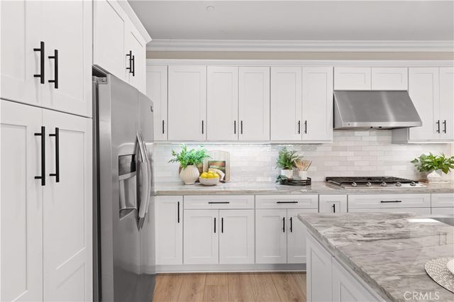 109 Bumblebee, Irvine, CA 92618