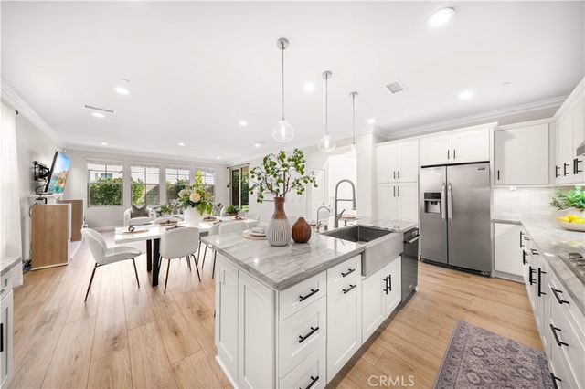 109 Bumblebee, Irvine, CA 92618