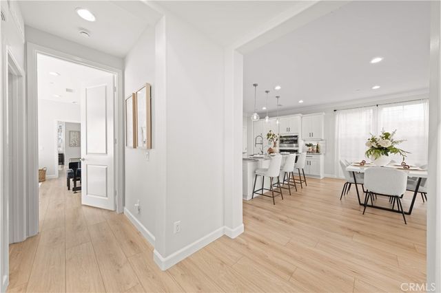 109 Bumblebee, Irvine, CA 92618