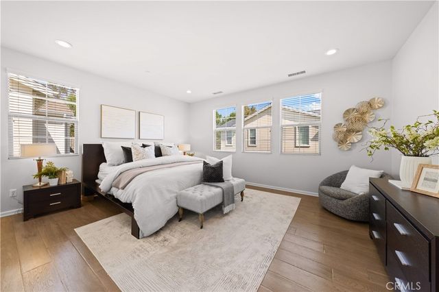 109 Bumblebee, Irvine, CA 92618