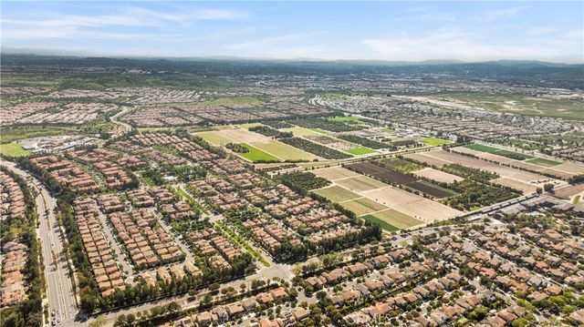 109 Bumblebee, Irvine, CA 92618