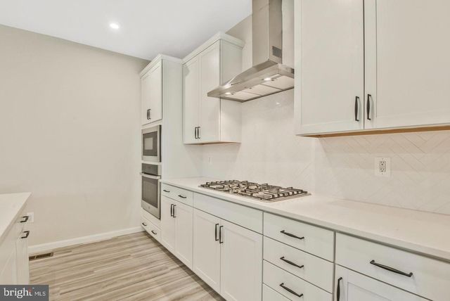 141 POE DR, Winchester, VA 22602