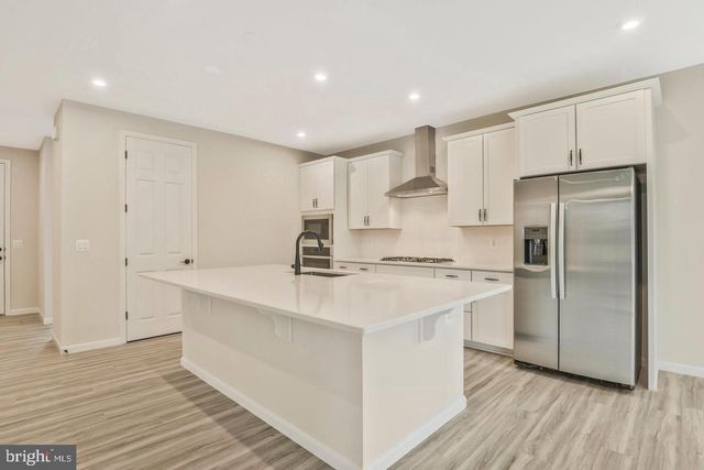 141 POE DR, Winchester, VA 22602