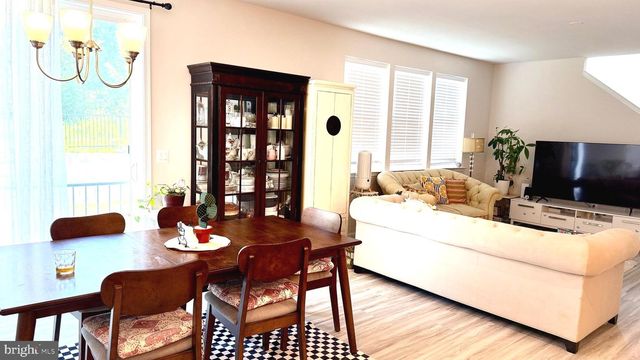 141 POE DR, Winchester, VA 22602