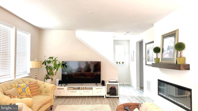 141 POE DR, Winchester, VA 22602