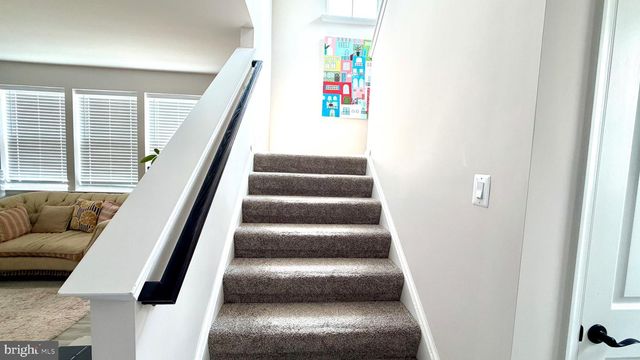 141 POE DR, Winchester, VA 22602