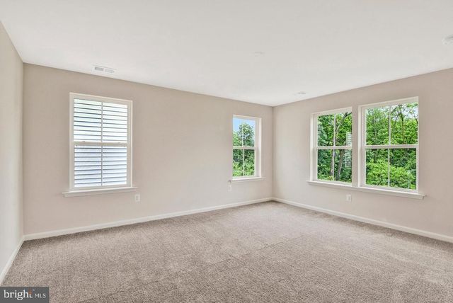 141 POE DR, Winchester, VA 22602