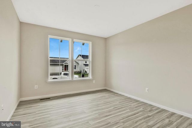 141 POE DR, Winchester, VA 22602
