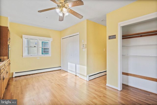 122 E MAIN ST, Stevensville, MD 21666