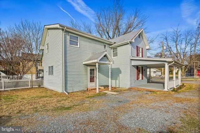 122 E MAIN ST, Stevensville, MD 21666