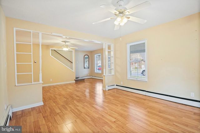 122 E MAIN ST, Stevensville, MD 21666