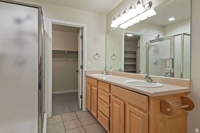 1364 E OLD MAPLE CT, Salt Lake City, UT 84117