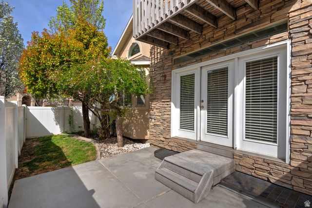 1364 E OLD MAPLE CT, Salt Lake City, UT 84117