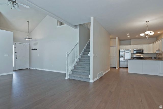 1364 E OLD MAPLE CT, Salt Lake City, UT 84117