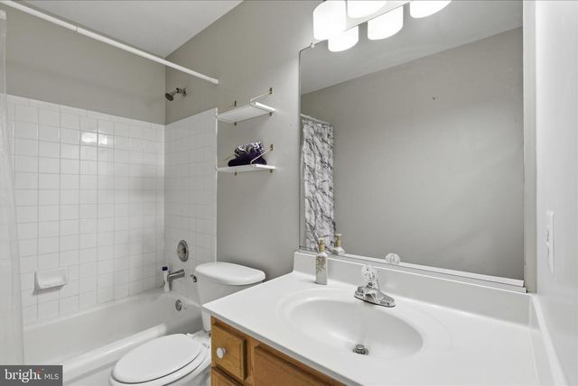 13832 REGAL CT, Woodbridge, VA 22193