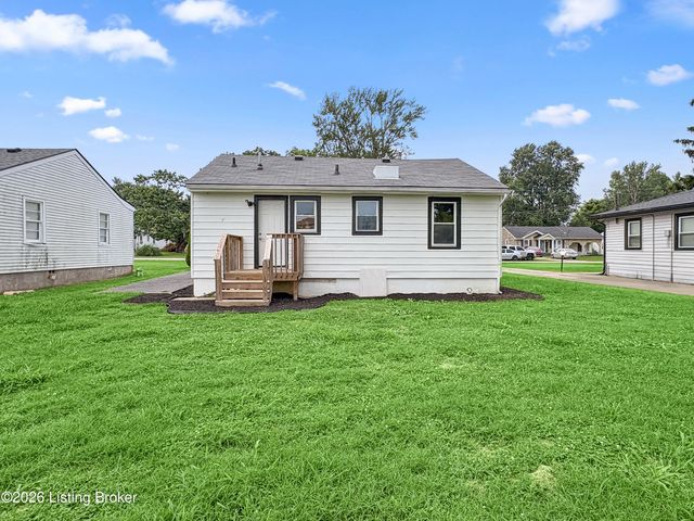 10407 Villa Dr, Louisville, KY 40272