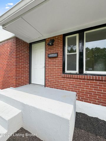 10407 Villa Dr, Louisville, KY 40272